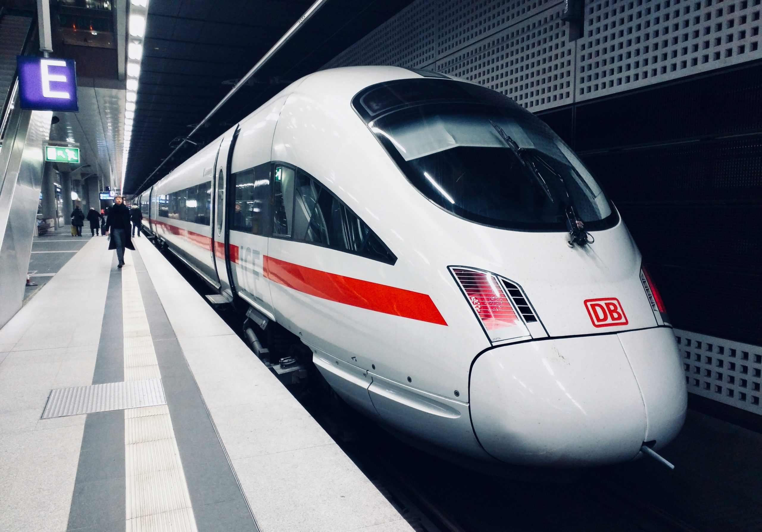 Transport bez tajemnic – jaki idealny środek transportu wybrać dla siebie?